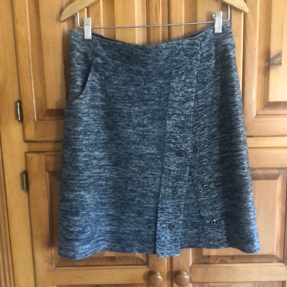 Anthropologie 💯%wool skirt marled snap closures pockets  good condition